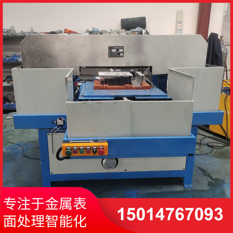 鋁(lv)材直(zhi)紋拉絲(si)機生産供(gong)應